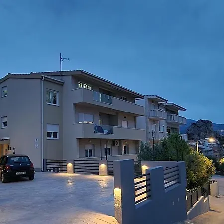 Amfora Apartment *